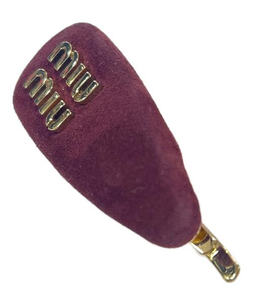 MIU MIU（ミュウミュウ）MIU MIU (ミュウミュウ) ロゴバレッタ ワインレッドの古着・服飾アイテム