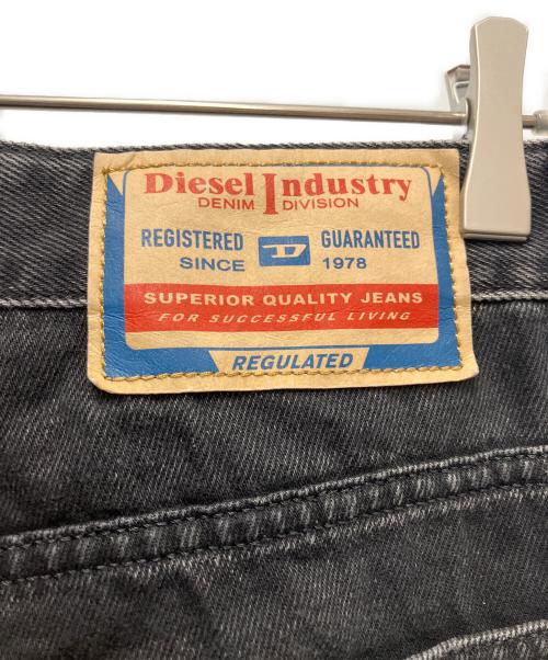 DIESEL（ディーゼル）DIESEL (ディーゼル) 2001 D-MACRO ブラック サイズ:W30の古着・服飾アイテム