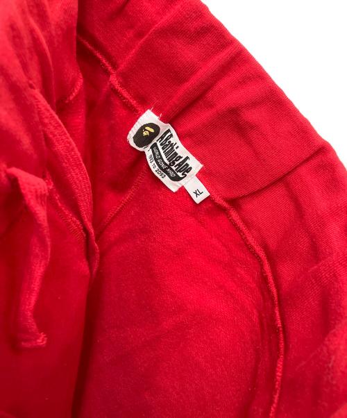A BATHING APE（ア ベイシング エイプ）A BATHING APE (アベイシングエイプ) スウェットハーフパンツ レッド サイズ:XLの古着・服飾アイテム