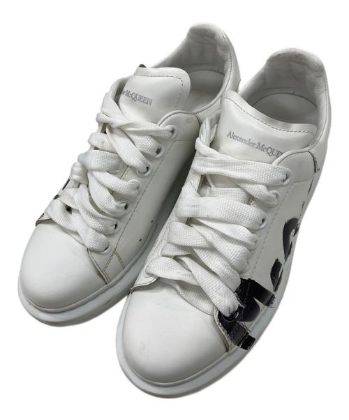 ALEXANDER McQUEEN（アレキサンダーマックイーン）ALEXANDER McQUEEN (アレキサンダーマックイーン) Graffiti-print Oversized Sneakers ホワイト サイズ:37の古着・服飾アイテム
