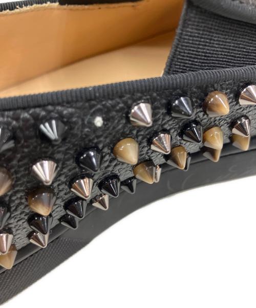 Christian Louboutin（クリスチャン・ルブタン）Christian Louboutin (クリスチャン・ルブタン) スリッポン スパイクレザー ブラック サイズ:42の古着・服飾アイテム