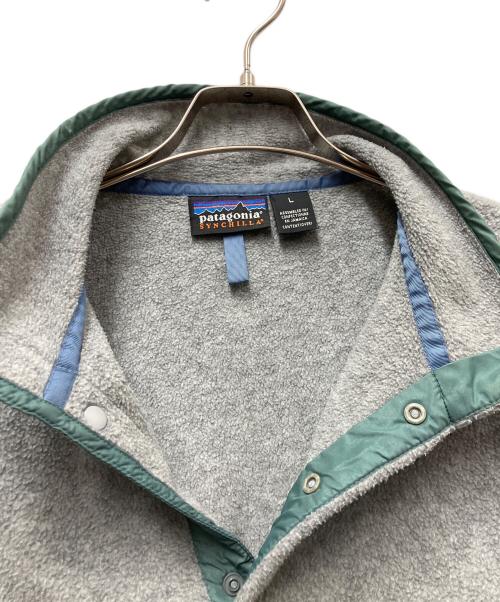 Patagonia（パタゴニア）Patagonia (パタゴニア) シンチラスナップT・プルオーバー グレー×グリーン サイズ:Lの古着・服飾アイテム