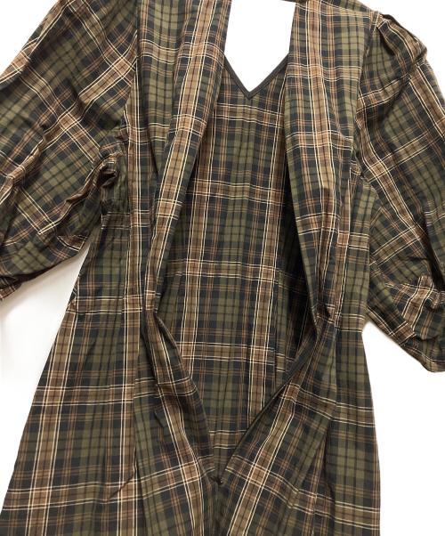 Curensology（カレンソロジー）Curensology (カレンソロジー) 半袖ワンピース カーキ×ブラック サイズ:FREEの古着・服飾アイテム