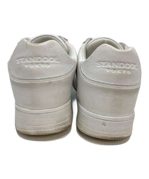 STANDOOL TOKYO（スタンドゥールトウキョウ）STANDOOL TOKYO (スタンドゥールトウキョウ) スニーカー ホワイト サイズ:23.5の古着・服飾アイテム