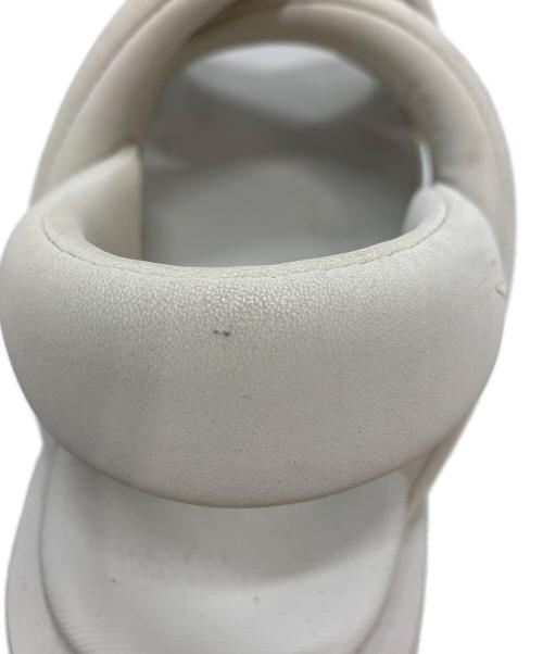 NIKE（ナイキ）NIKE (ナイキ) サンダル ベージュ サイズ:23の古着・服飾アイテム