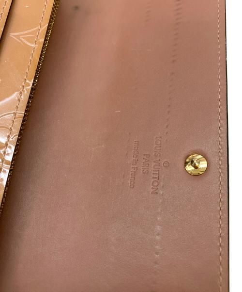 LOUIS VUITTON（ルイ ヴィトン）LOUIS VUITTON (ルイ ヴィトン) ヴェルニポシェット・ポルトモネ クレディ長財布 ブラウンの古着・服飾アイテム