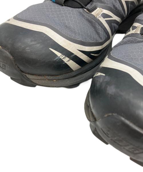 SALOMON（サロモン）SALOMON (サロモン) ローカットスニーカー グレー×ブラック サイズ:27.5の古着・服飾アイテム