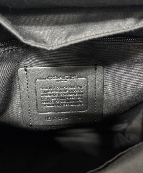 COACH（コーチ）COACH (コーチ) トラックバックパックシグネチャーキャンバスリュック ブラックの古着・服飾アイテム