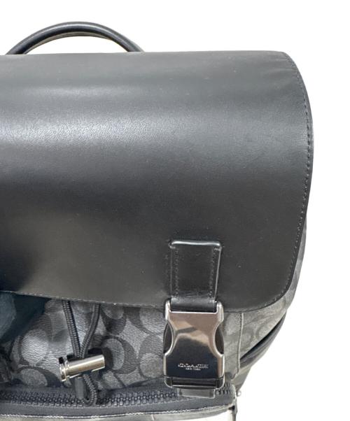 COACH（コーチ）COACH (コーチ) トラックバックパックシグネチャーキャンバスリュック ブラックの古着・服飾アイテム