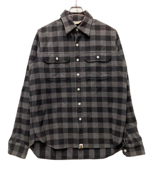 A BATHING APE（アベイシングエイプ）A BATHING APE (アベイシングエイプ) グレーブロックチェックシャツジャケット グレー×ブラック サイズ:Mの古着・服飾アイテム