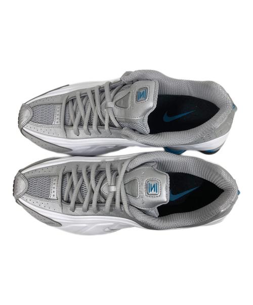 NIKE（ナイキ）NIKE (ナイキ) ローカットスニーカー SHOX R4 ホワイト×シルバー サイズ:cm27の古着・服飾アイテム