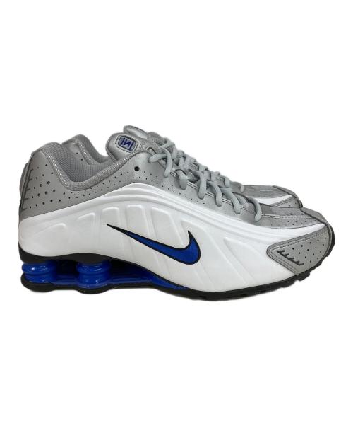 NIKE（ナイキ）NIKE (ナイキ) ローカットスニーカー　SHOX R4 ホワイト×シルバー サイズ:cm27の古着・服飾アイテム