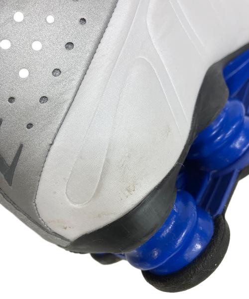 NIKE（ナイキ）NIKE (ナイキ) ローカットスニーカー　SHOX R4 ホワイト×シルバー サイズ:cm27の古着・服飾アイテム