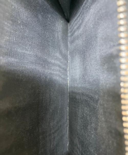 BOTTEGA VENETA（ボッテガベネタ）BOTTEGA VENETA (ボッテガベネタ) ラウンドファスナー財布 グレーの古着・服飾アイテム