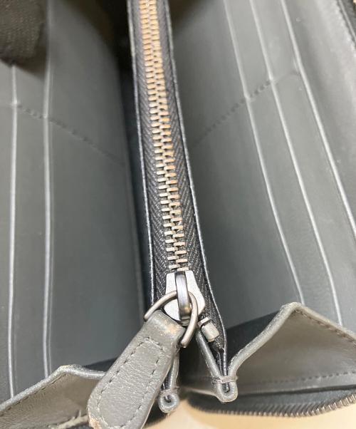 BOTTEGA VENETA（ボッテガベネタ）BOTTEGA VENETA (ボッテガベネタ) ラウンドファスナー財布 グレーの古着・服飾アイテム