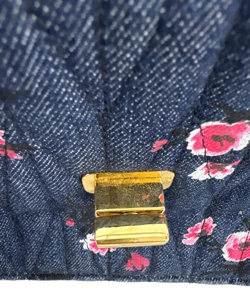 MIU MIU（ミュウミュウ）MIU MIU (ミュウミュウ) フラワーデニムショルダーバッグ インディゴの古着・服飾アイテム