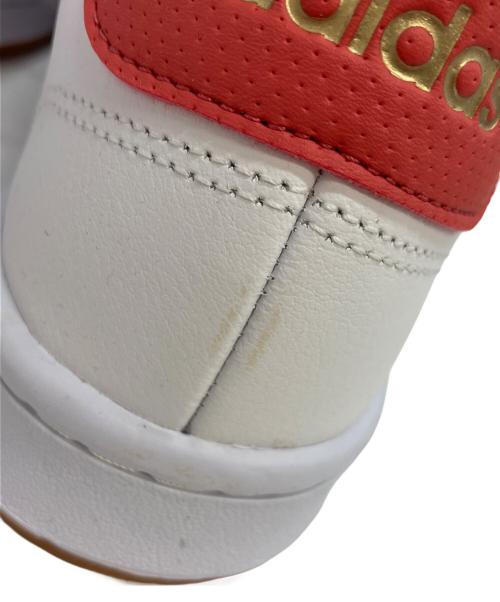 adidas（アディダス）adidas (アディダス) ローカットスニーカー ホワイト×ピンク サイズ:27の古着・服飾アイテム