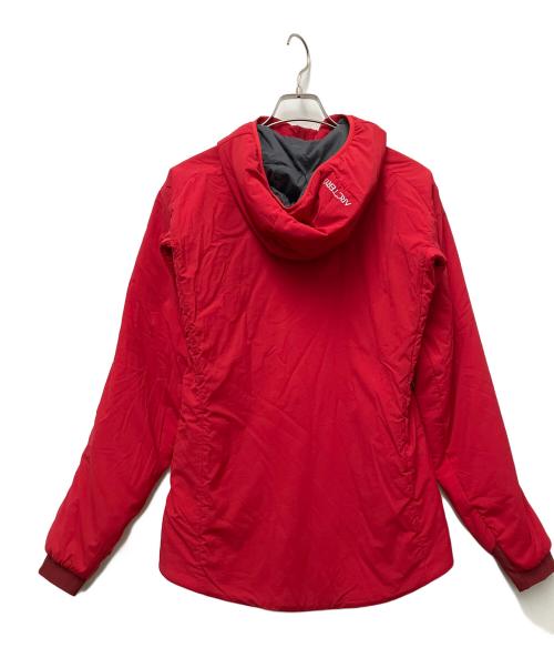 ARC'TERYX（アークテリクス）ARC'TERYX (アークテリクス) PROTON HOODY レッド サイズ:XSの古着・服飾アイテム