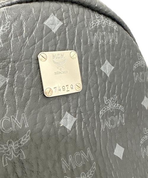 MCM（エムシーエム）MCM (エムシーエム) Stark サイドスタッズ バックパック ブラックの古着・服飾アイテム