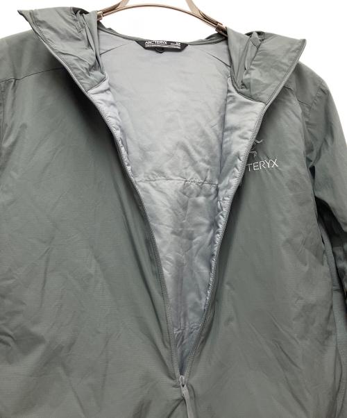 ARC'TERYX（アークテリクス）ARC'TERYX (アークテリクス) ATOM SL ANORAK グレー サイズ:Sの古着・服飾アイテム