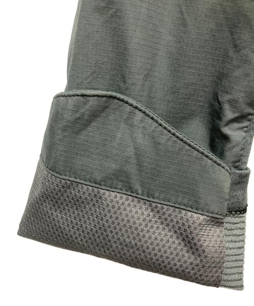 ARC'TERYX（アークテリクス）ARC'TERYX (アークテリクス) ATOM SL ANORAK グレー サイズ:Sの古着・服飾アイテム