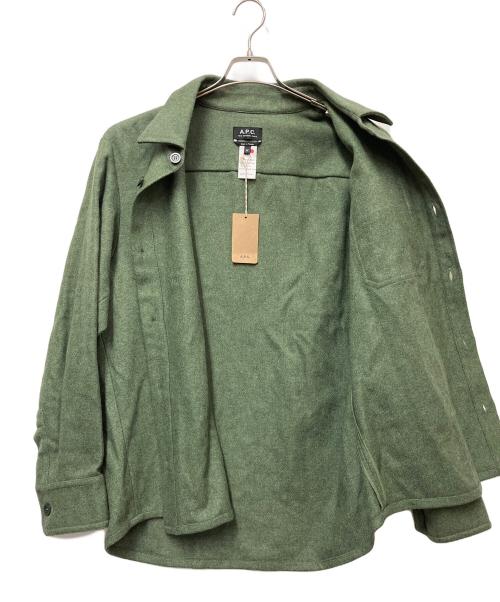 A.P.C.（アーペーセー）A.P.C. (アーペーセー) ボタン付き長袖ジャケット グリーン サイズ:Mの古着・服飾アイテム