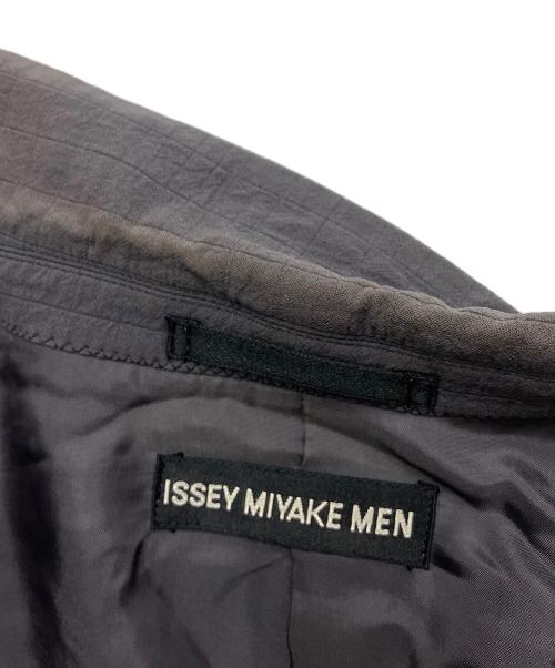 ISSEY MIYAKE（イッセイミヤケ）ISSEY MIYAKE (イッセイミヤケ) ジャケット グレー サイズ:Lの古着・服飾アイテム