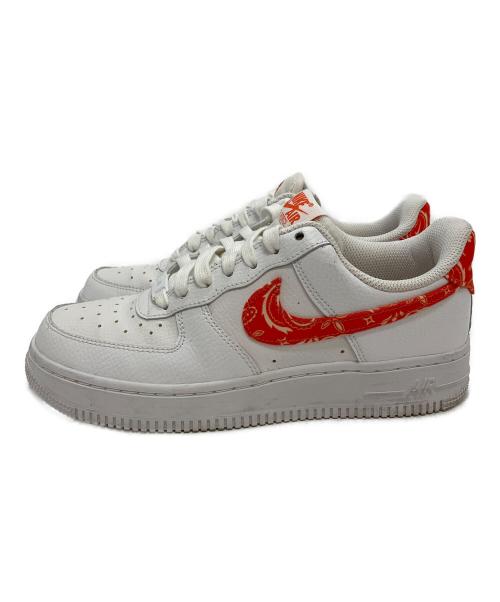 NIKE（ナイキ）NIKE (ナイキ) ローカットスニーカー ホワイト×オレンジ サイズ:24の古着・服飾アイテム