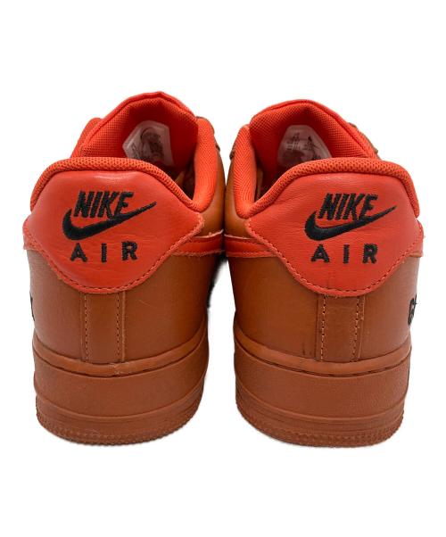 NIKE（ナイキ）NIKE (ナイキ) スニーカー オレンジ サイズ:27.5の古着・服飾アイテム
