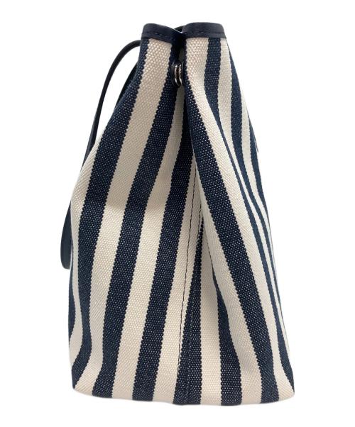 Kate Spade（ケイトスペード）Kate Spade (ケイトスペード) ストリートトートストライプスモールサイドスナップバッグ ネイビー×ホワイトの古着・服飾アイテム