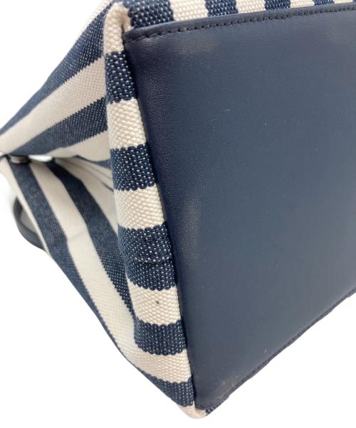 Kate Spade（ケイトスペード）Kate Spade (ケイトスペード) ストリートトートストライプスモールサイドスナップバッグ ネイビー×ホワイトの古着・服飾アイテム