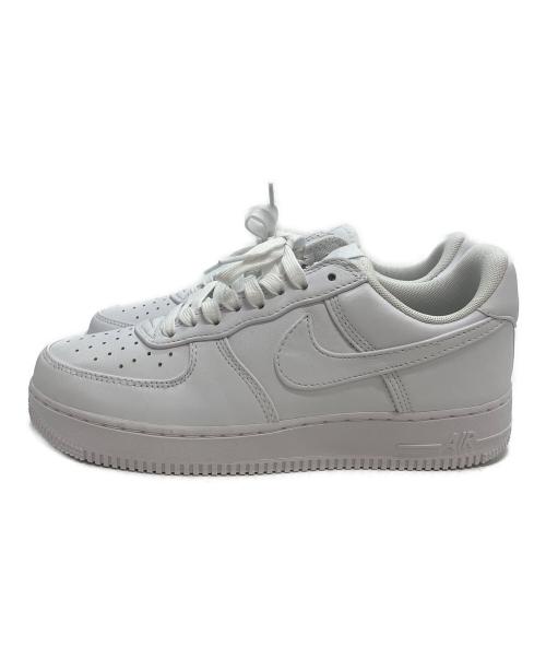 NIKE（ナイキ）NIKE (ナイキ) ローカットスニーカー ホワイト サイズ:26.5の古着・服飾アイテム