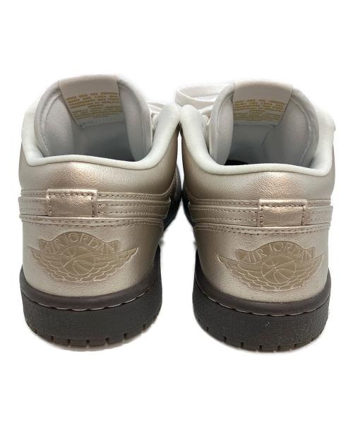 NIKE（ナイキ）NIKE (ナイキ) ローカットスニーカー ゴールド サイズ:27の古着・服飾アイテム