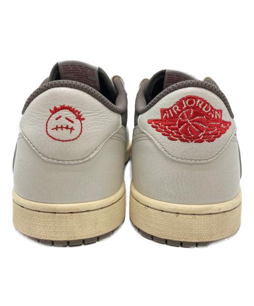 NIKE（ナイキ）NIKE (ナイキ) TRAVIS SCOTT (トラヴィススコット) ローカットスニーカー ホワイト×ベージュ サイズ:28の古着・服飾アイテム