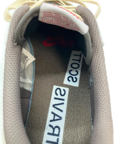 NIKE（ナイキ）NIKE (ナイキ) TRAVIS SCOTT (トラヴィススコット) ローカットスニーカー ホワイト×ベージュ サイズ:28の古着・服飾アイテム