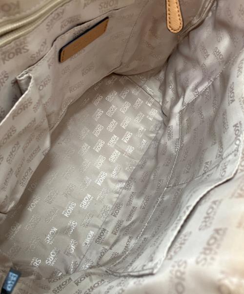 MICHAEL KORS（マイケルコース）MICHAEL KORS (マイケルコース) トートバッグ アイボリー×ベージュの古着・服飾アイテム