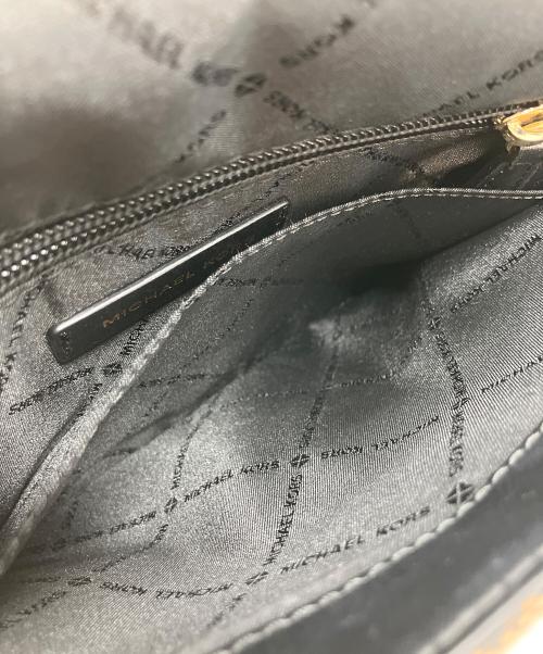 MICHAEL KORS（マイケルコース）MICHAEL KORS (マイケルコース) ショルダーバッグ ベージュ×ブラックの古着・服飾アイテム