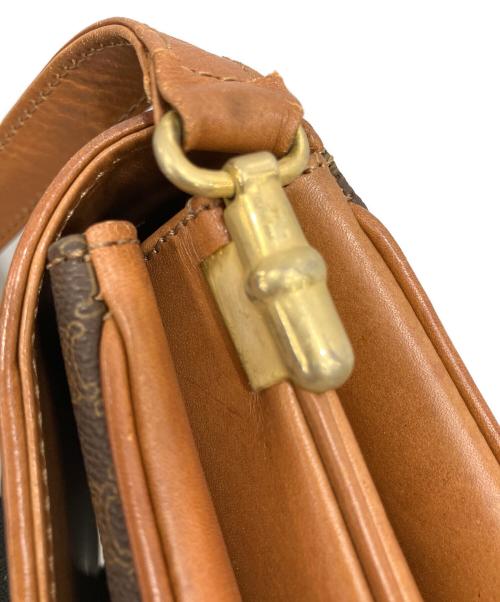 CELINE（セリーヌ）CELINE (セリーヌ) マカダム　ショルダーバッグ ブラウンの古着・服飾アイテム