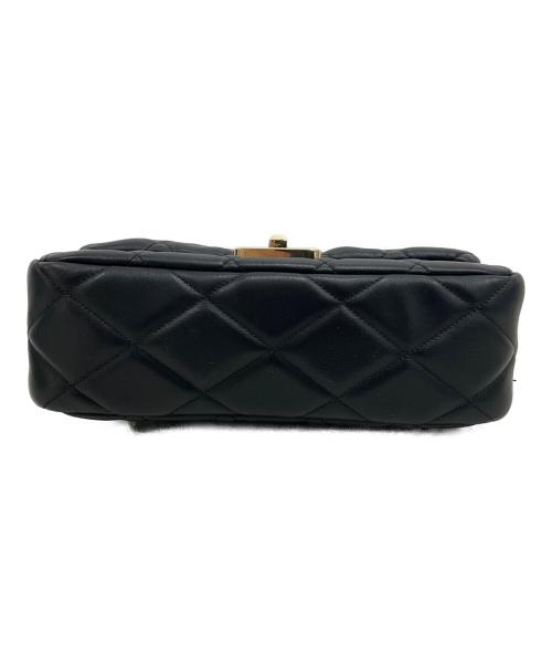 Kate Spade（ケイトスペード）Kate Spade (ケイトスペード) キャリーキルテッドスモールフラップクロスボディ ブラックの古着・服飾アイテム