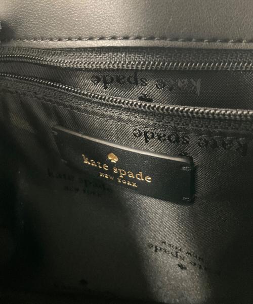 Kate Spade（ケイトスペード）Kate Spade (ケイトスペード) キャリーキルテッドスモールフラップクロスボディ ブラックの古着・服飾アイテム
