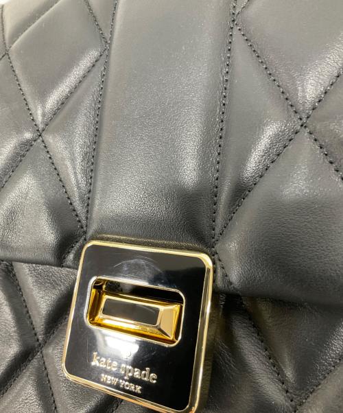 Kate Spade（ケイトスペード）Kate Spade (ケイトスペード) キャリーキルテッドスモールフラップクロスボディ ブラックの古着・服飾アイテム