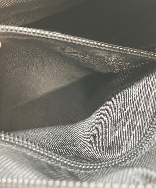 GUCCI（グッチ）GUCCI (グッチ) GGキャンバスショルダーバッグ ブラックの古着・服飾アイテム