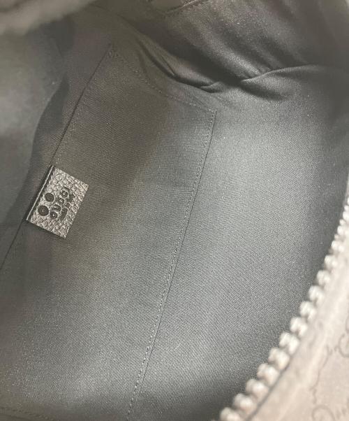 GUCCI（グッチ）GUCCI (グッチ) GGナイロンボディーバッグ ブラックの古着・服飾アイテム