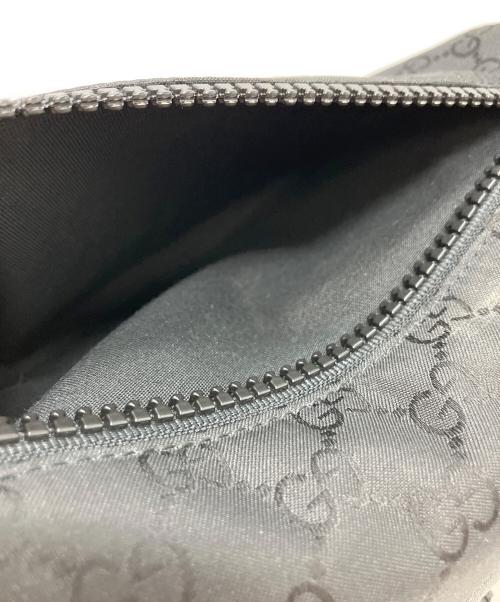GUCCI（グッチ）GUCCI (グッチ) GGナイロンボディーバッグ ブラックの古着・服飾アイテム