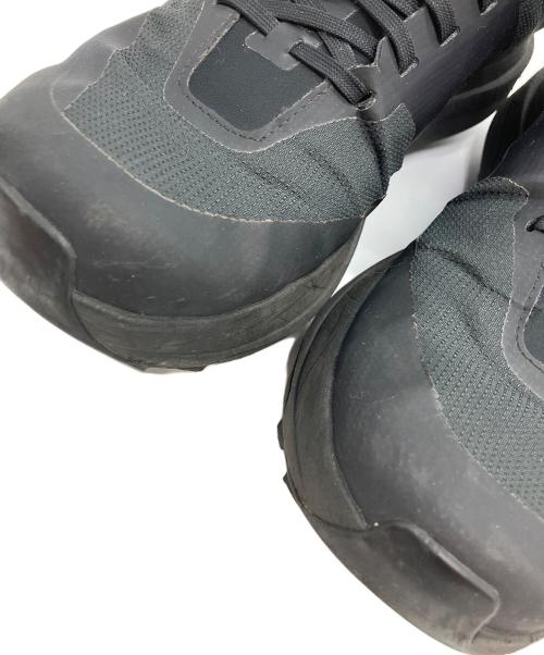 ARC'TERYX（アークテリクス）ARC'TERYX (アークテリクス) ローカットスニーカー ブラック サイズ:26.5の古着・服飾アイテム