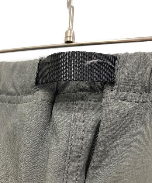GRAMICCI（グラミチ）GRAMICCI (グラミチ) 2タックシームレスパンツ グレー サイズ:Lの古着・服飾アイテム