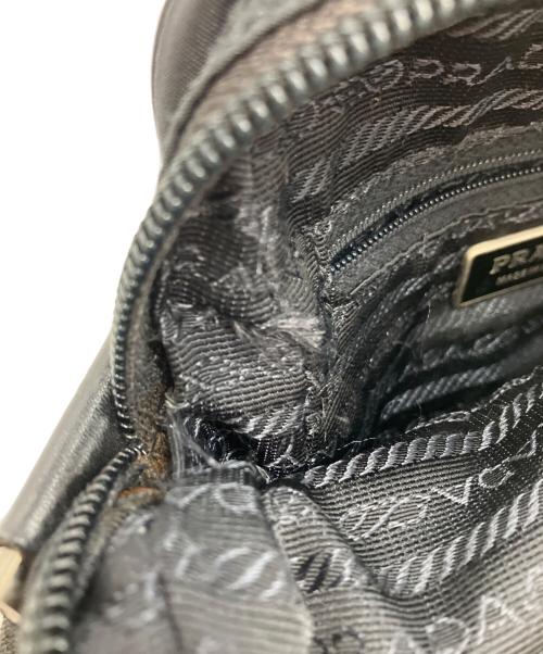 PRADA（プラダ）PRADA (プラダ) ナイロンショルダーバッグ ブラックの古着・服飾アイテム