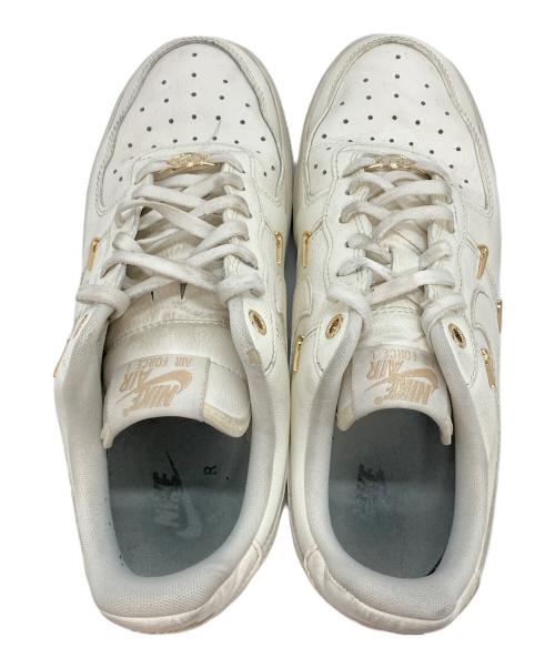 NIKE（ナイキ）NIKE (ナイキ) ローカットスニーカー ホワイト サイズ:25の古着・服飾アイテム