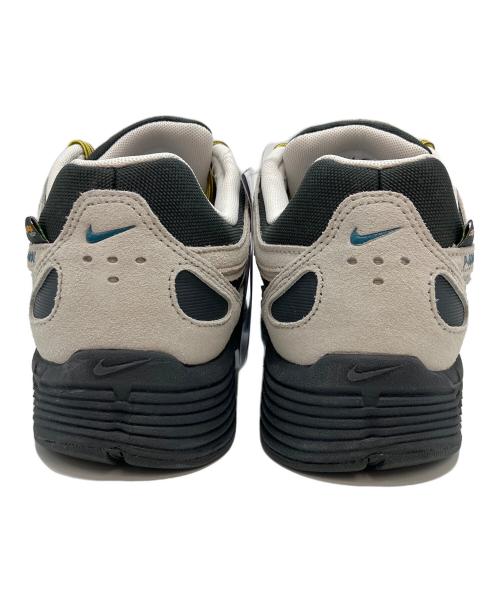 NIKE（ナイキ）NIKE (ナイキ) ローカットスニーカー ホワイト×ブラック サイズ:27の古着・服飾アイテム