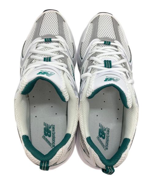 NEW BALANCE（ニューバランス）NEW BALANCE (ニューバランス) ローカットスニーカー ホワイト×グリーン サイズ:25の古着・服飾アイテム